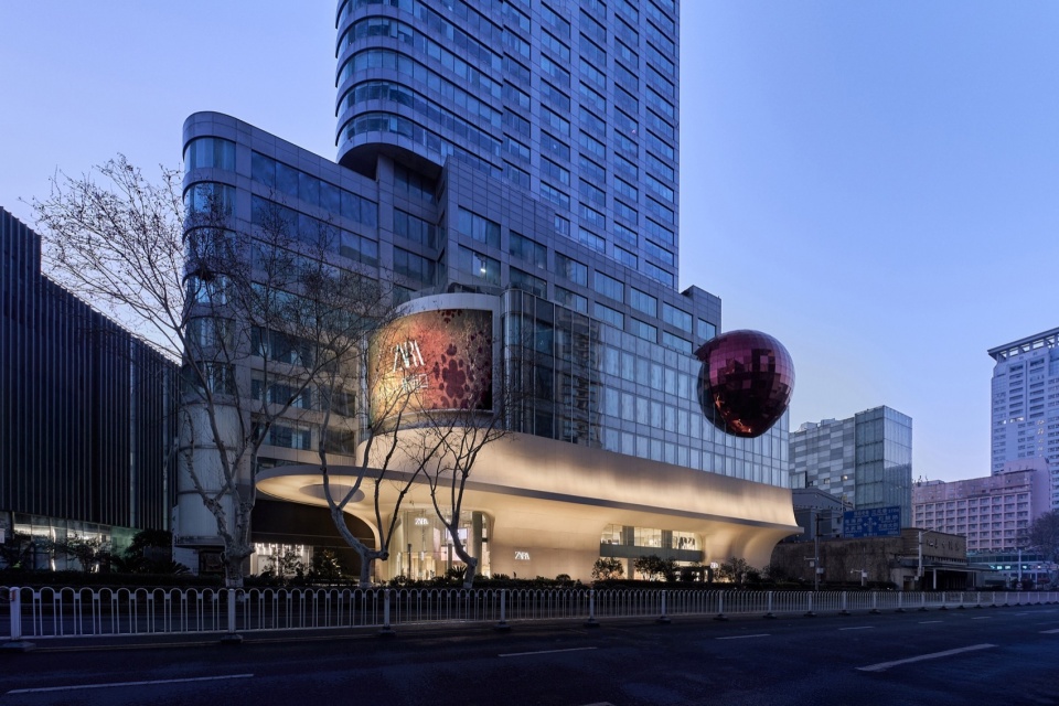 ZARA Nanjing Xinjiekou Flagship Store by AIM Architecture