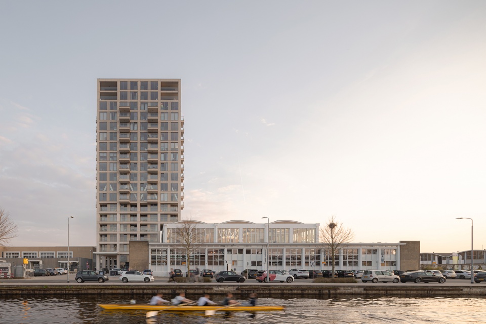 fresh residential tower by kaan architecten