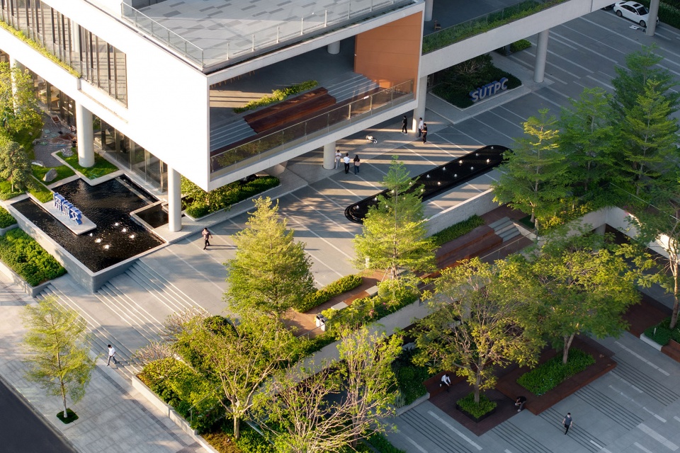shenzhen longhua design headquarters landscape by elandscript sutpc