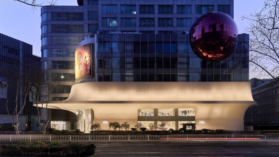 ZARA Nanjing Xinjiekou Flagship Store by AIM Architecture