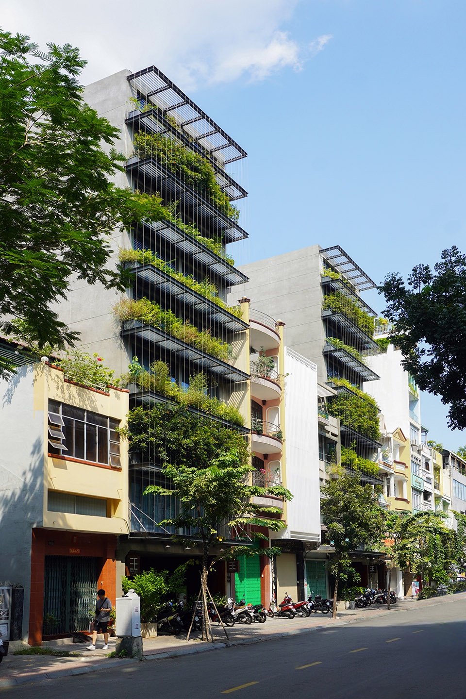 triple e hotel by taa design