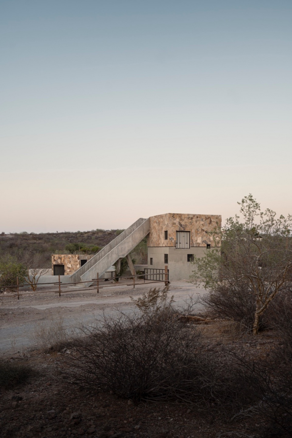 The Casa LaPaz by Ludwig Godefroy Architecture
