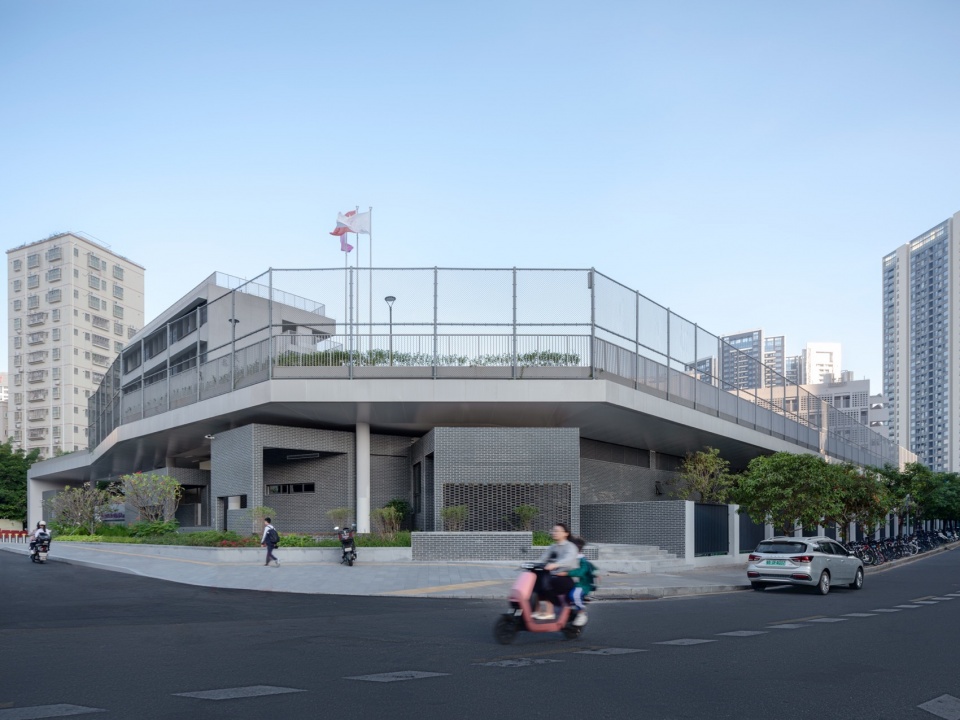The Minzhi Campus of Shenzhen Longhua Senior High School Education Group by Yuanism Architects SUIADR