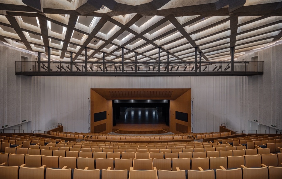 Yijia Building of Tongji University Students Activity Center in Jiading Campus by ongji Architectural Design Group Co. Ltd ATELIER LPLUS