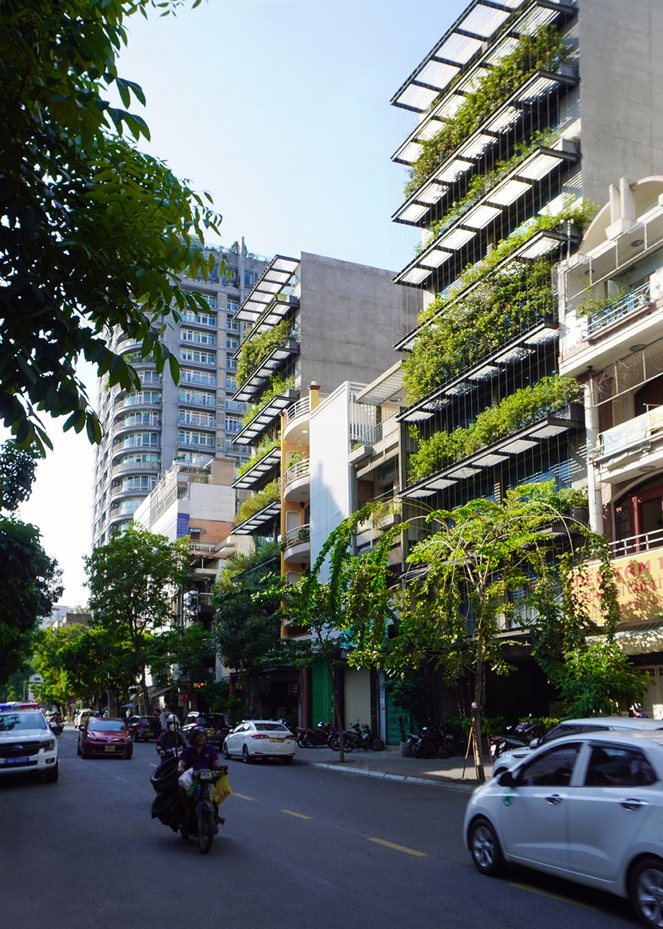 triple e hotel by taa design