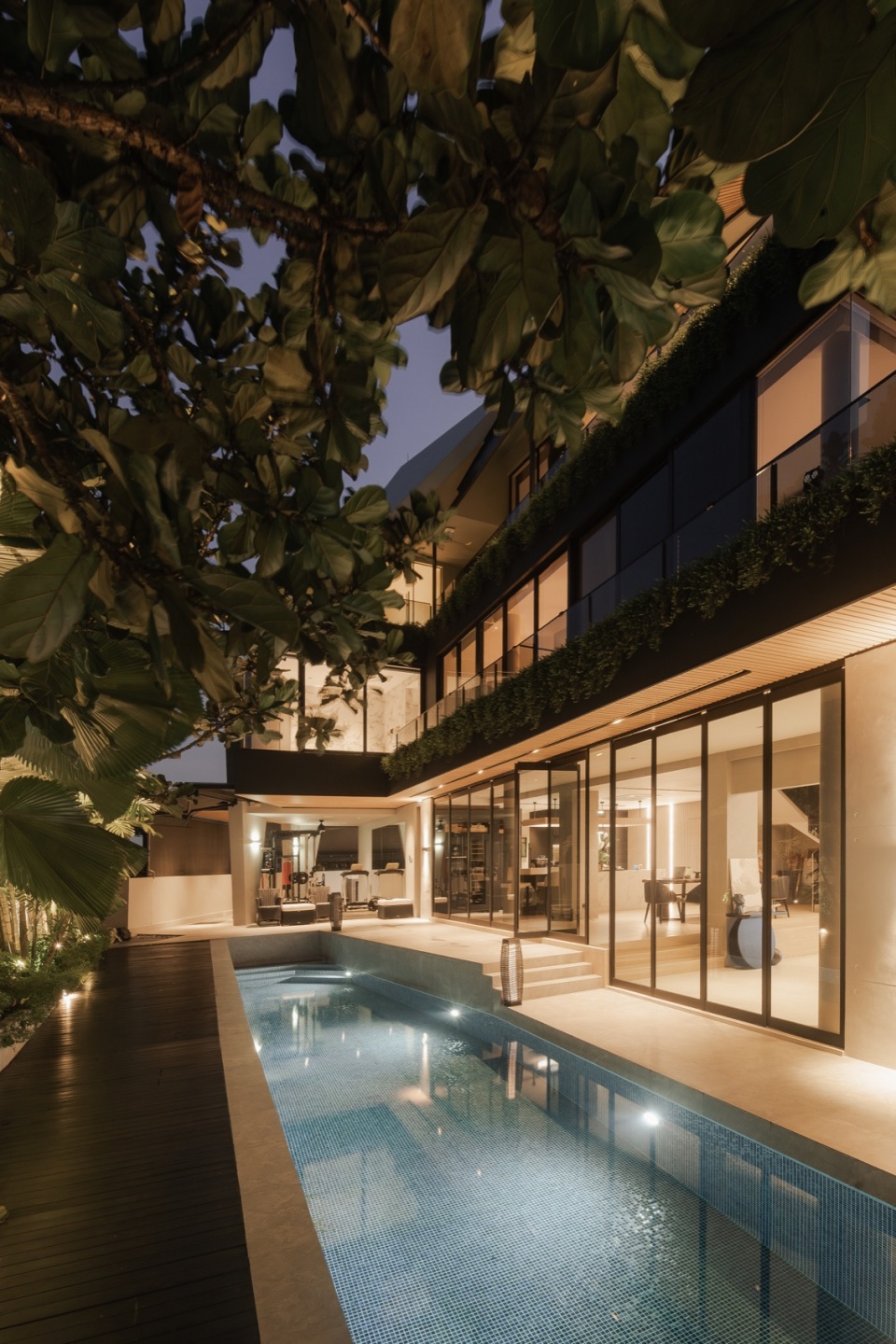 Garden Villa by Create Architecture