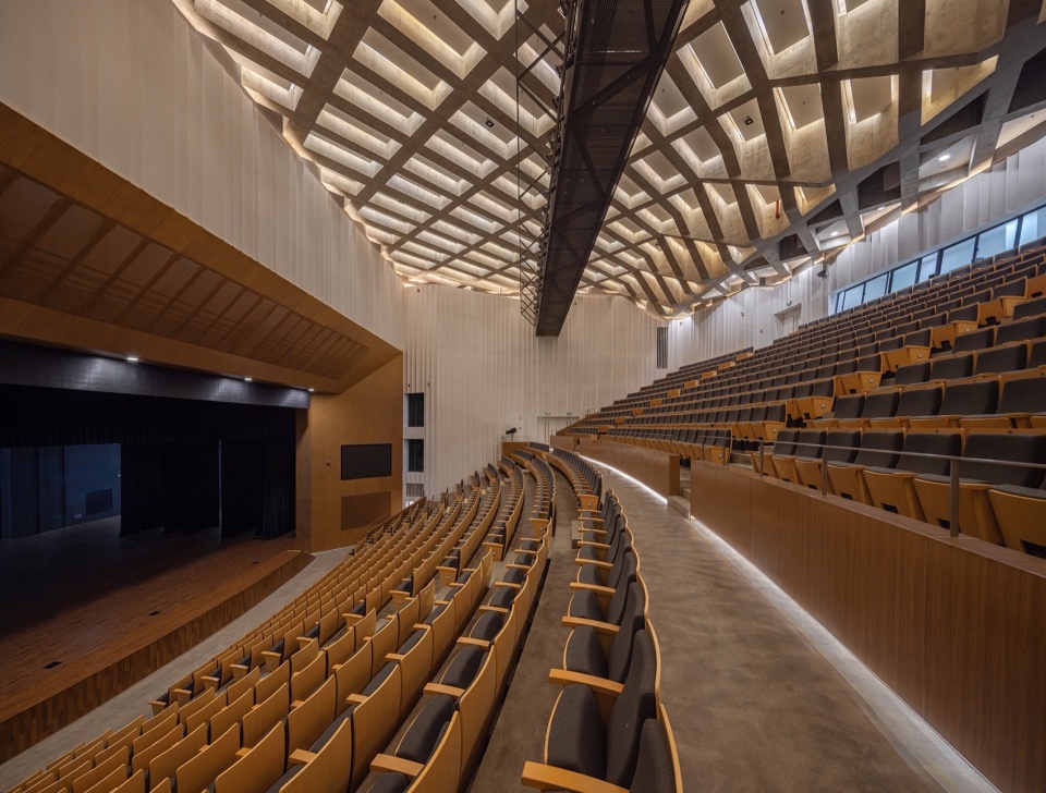 Yijia Building of Tongji University Students Activity Center in Jiading Campus by ongji Architectural Design Group Co. Ltd ATELIER LPLUS