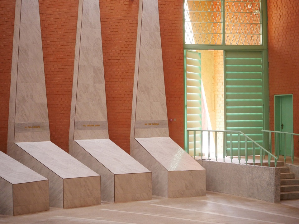 thomas sankara mausoleum by kere architecture