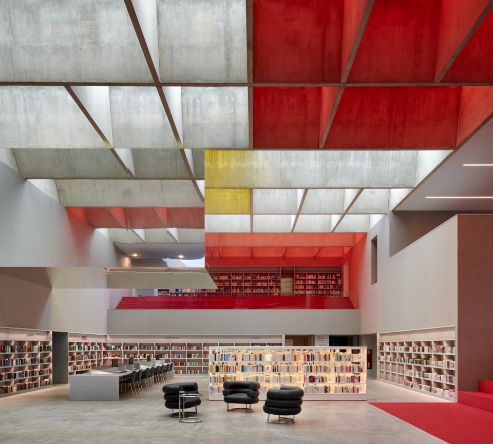 La Boussole Centre for Culture and Tourism by Dominique Coulon and Associes
