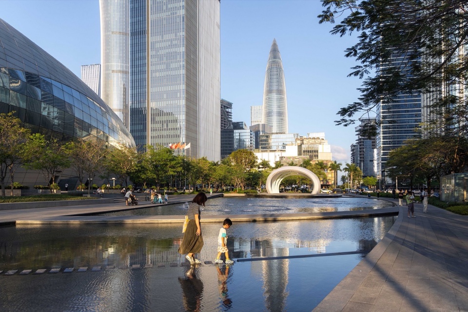 Public Water Pool Renovation in Shenzhen Nanshan Commercial and Cultural Center District by eLandscript Studio