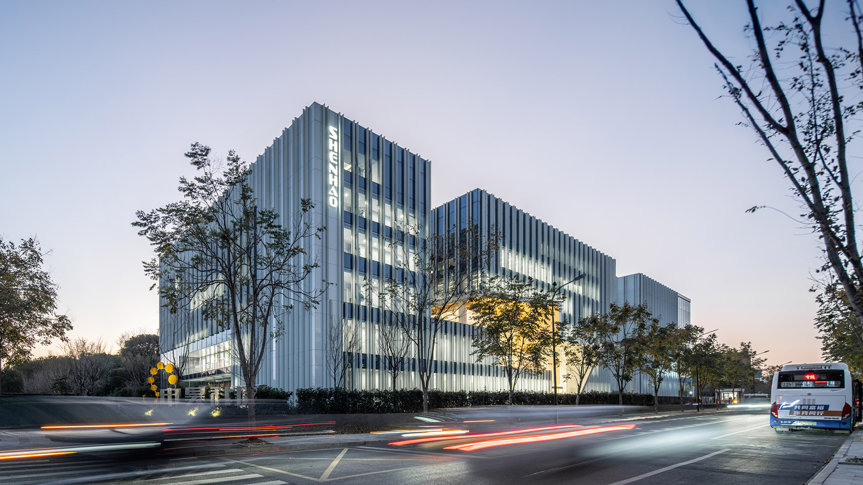 SHENHAO Technology Headquarters Office by YUZO Design - 谷德设计网