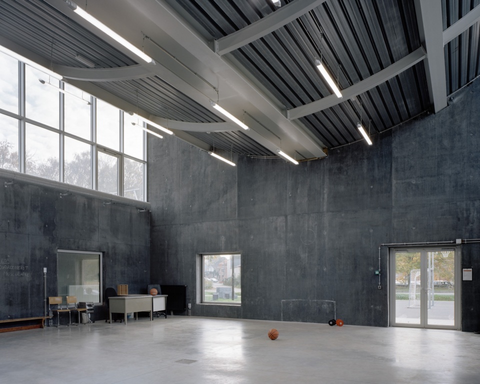 Templeuve School by CENTRAL