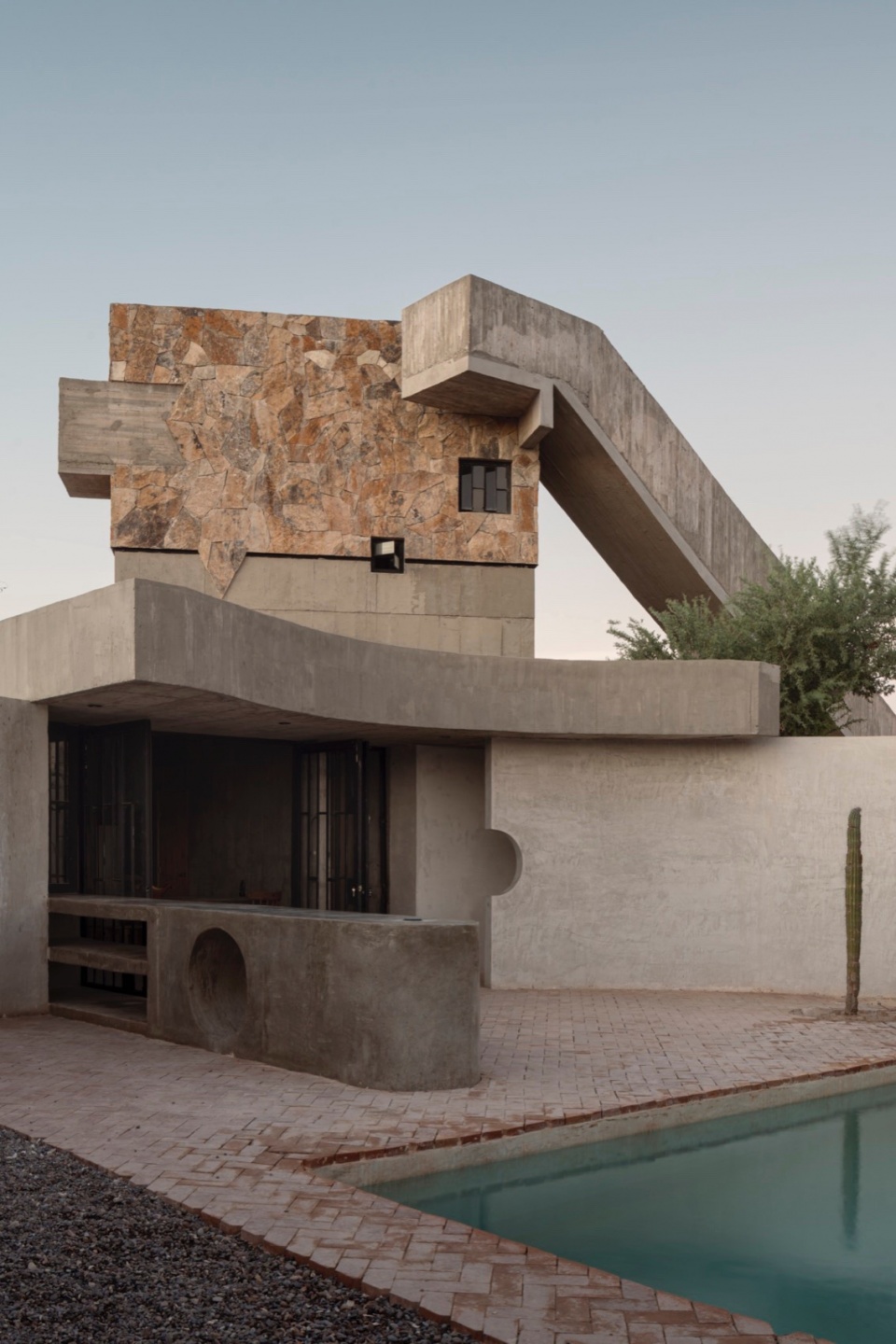 The Casa LaPaz by Ludwig Godefroy Architecture