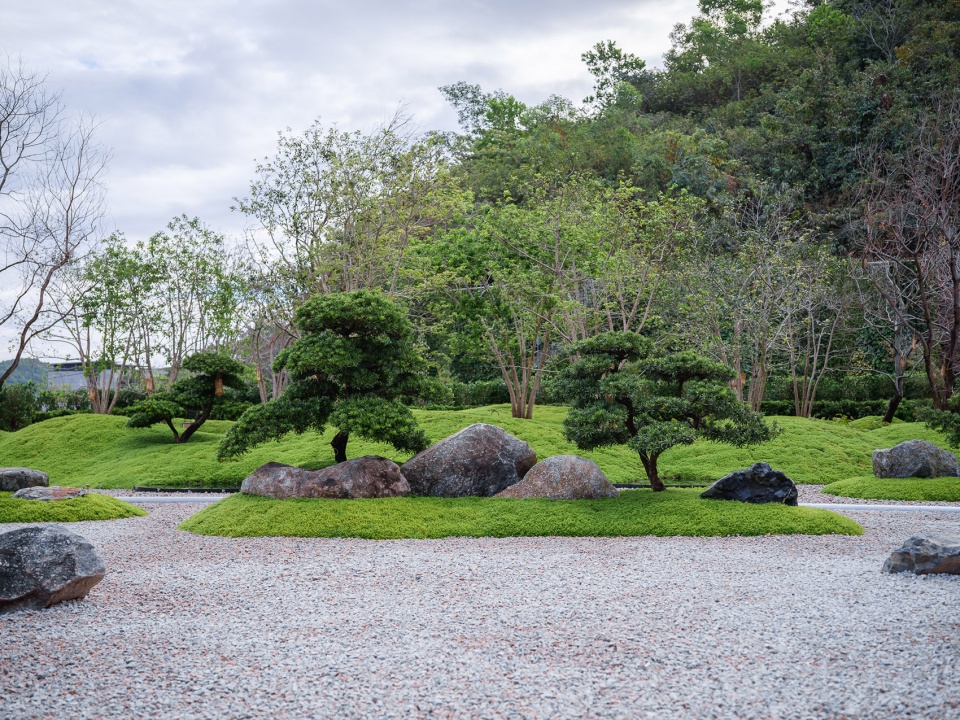 sanya aranya courtyard of ninefold mountains by yoshiki toda landscape