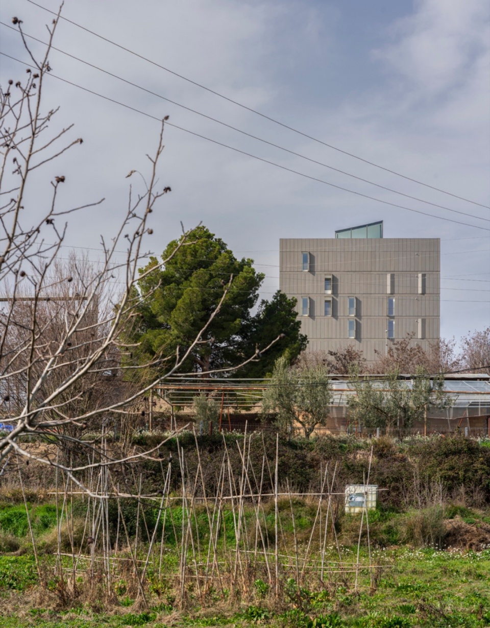 AZUCARERA HOUSING by FRPO Rodriguez Oriol