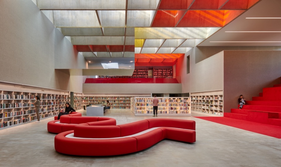 La Boussole Centre for Culture and Tourism by Dominique Coulon and Associes