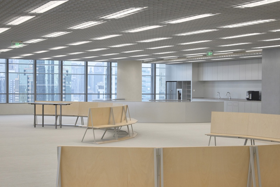 interior design for an asset management company by hcch studio