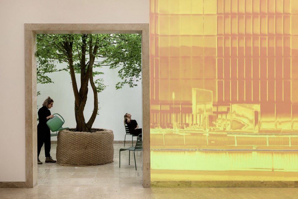 stresstest exhibition for la biennale di venezia
