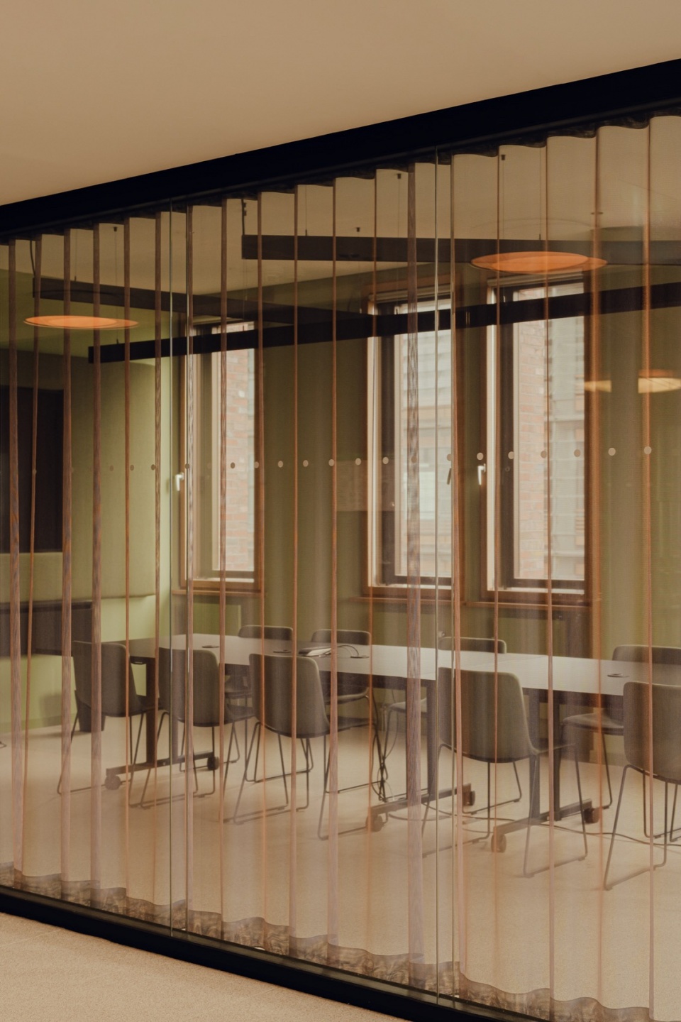 Freshfields Bruckhaus Deringe office by Kinzo