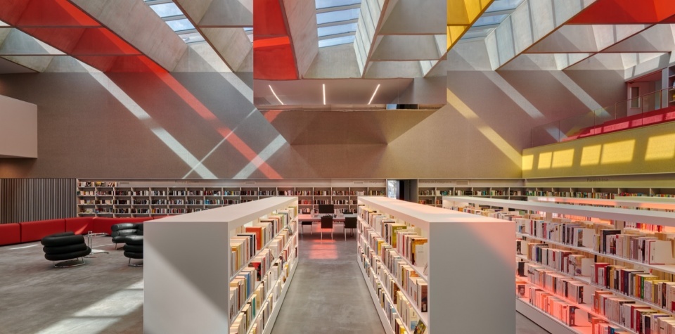 La Boussole Centre for Culture and Tourism by Dominique Coulon and Associes
