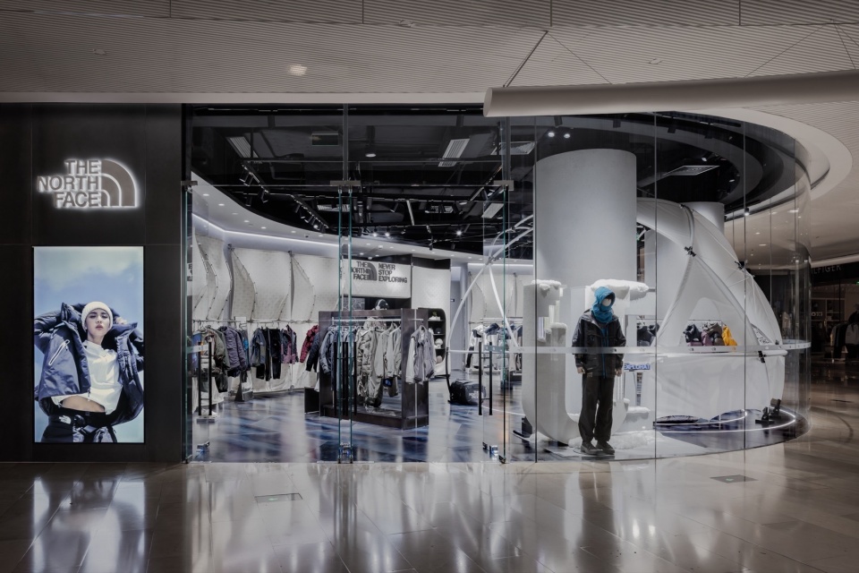 THE NORTH FACE URBAN EXPLORATION by kooo architects