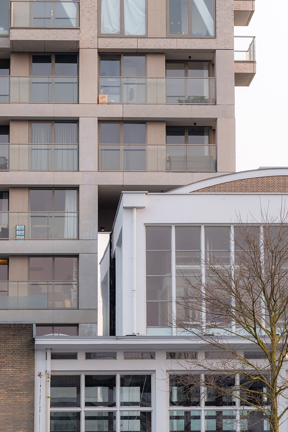 fresh residential tower by kaan architecten
