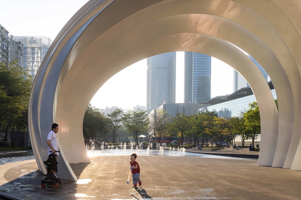Public Water Pool Renovation in Shenzhen Nanshan Commercial and Cultural Center District by eLandscript Studio