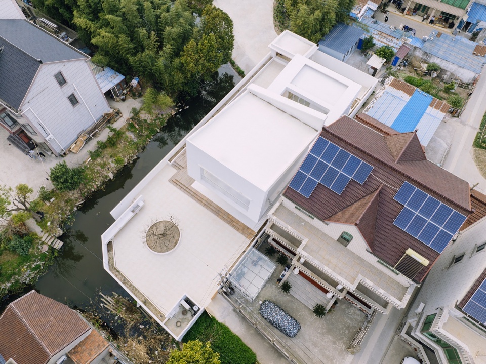 Q house by Yuanxiuwan Architect Associates