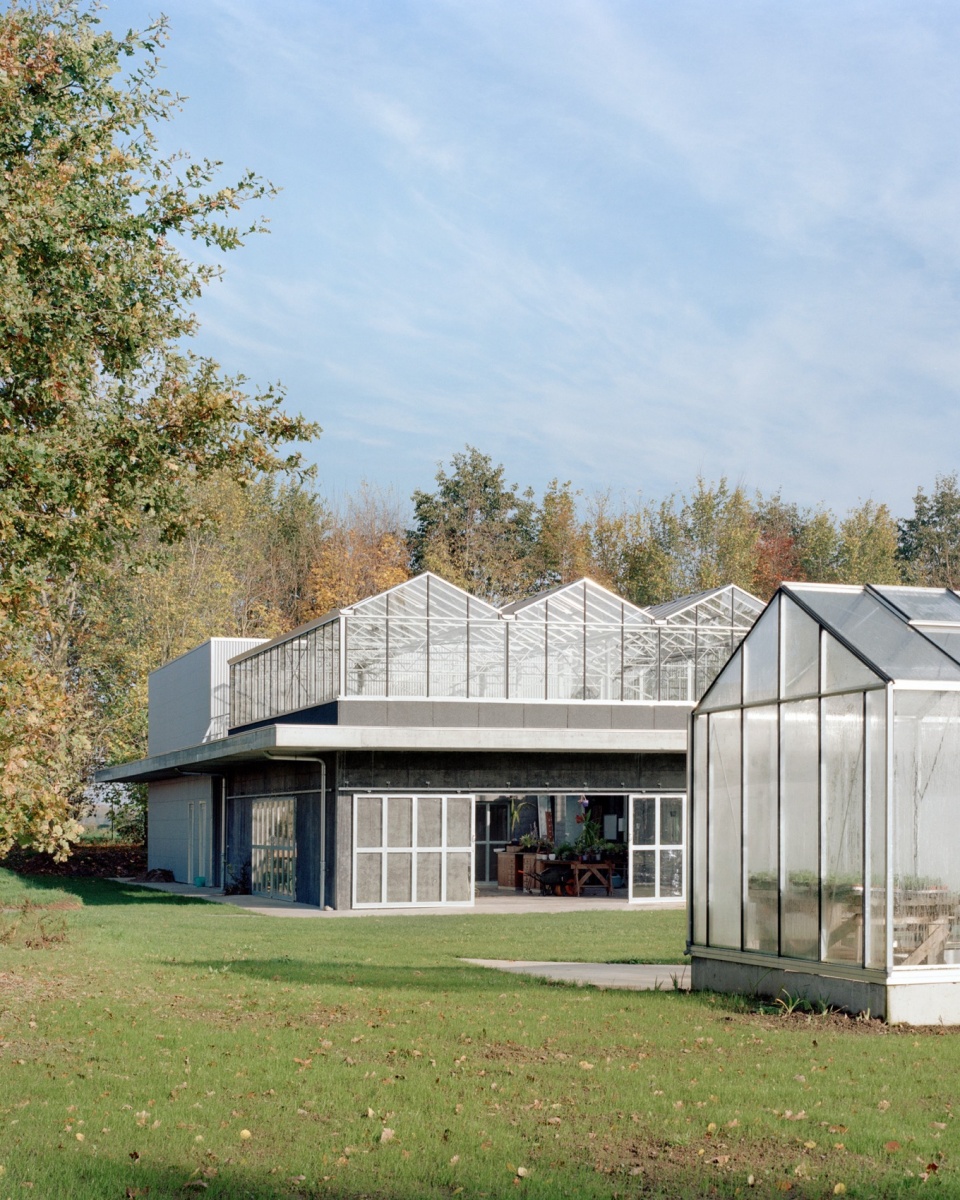 Templeuve School by CENTRAL