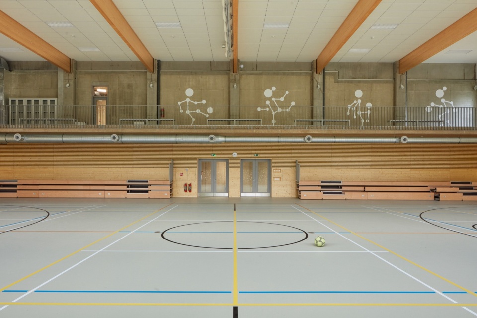 Fric Brothers Elementary School by ATELIER 6