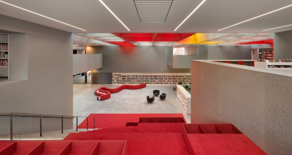 La Boussole Centre for Culture and Tourism by Dominique Coulon and Associes
