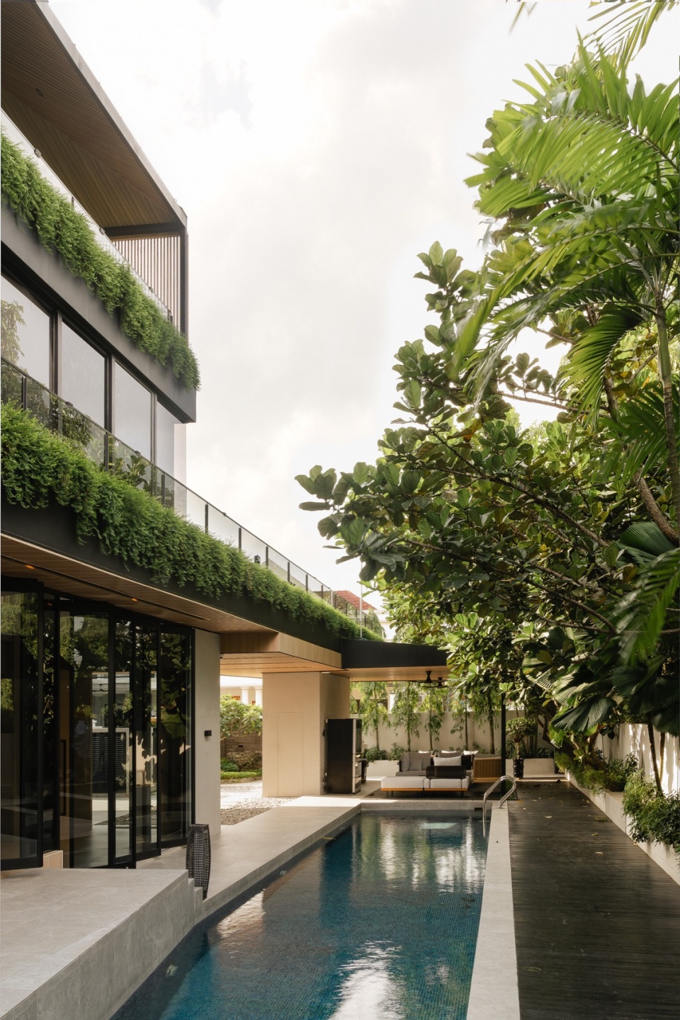 Garden Villa by Create Architecture