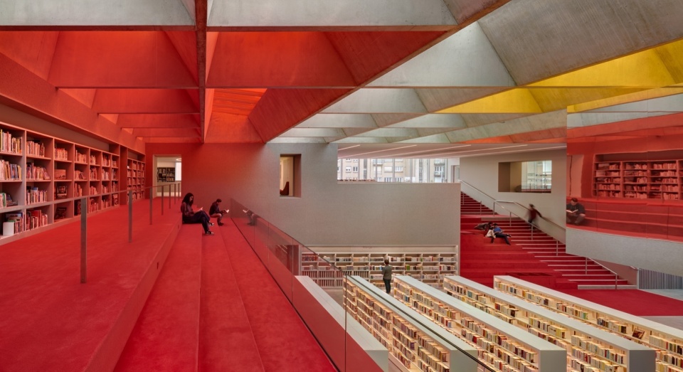 La Boussole Centre for Culture and Tourism by Dominique Coulon and Associes