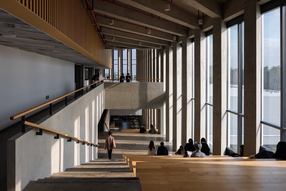 Yijia Building of Tongji University Students Activity Center in Jiading Campus by ongji Architectural Design Group Co. Ltd ATELIER LPLUS