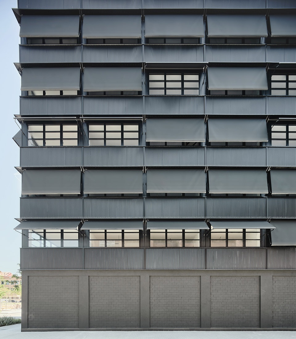 industrialised social housing units in barcelona by vivas arquitectos exe arquitectura