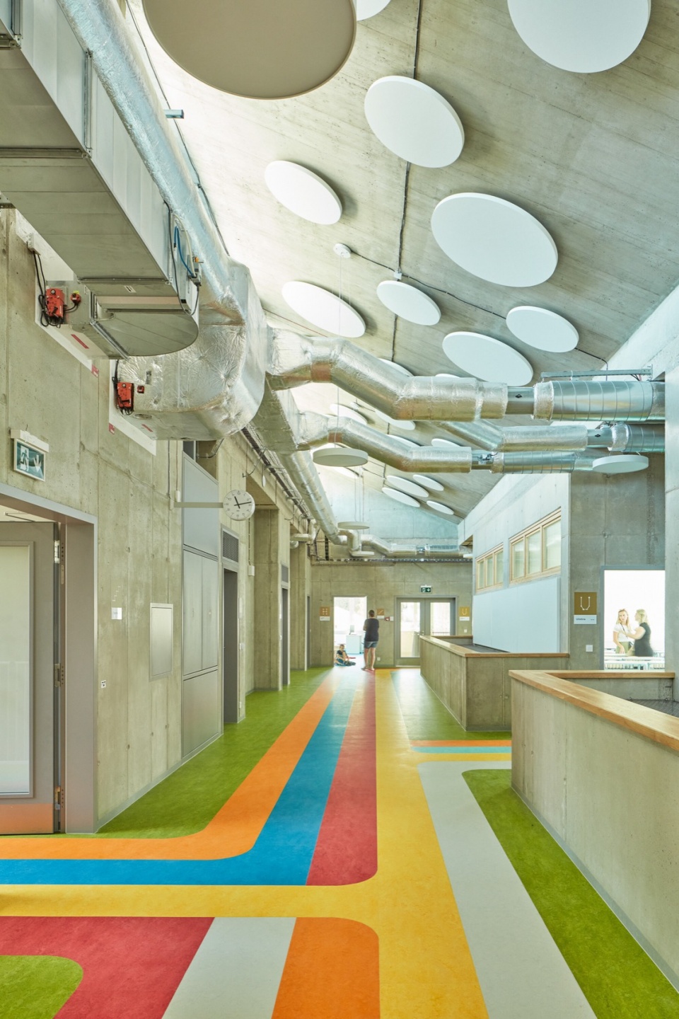 Fric Brothers Elementary School by ATELIER 6