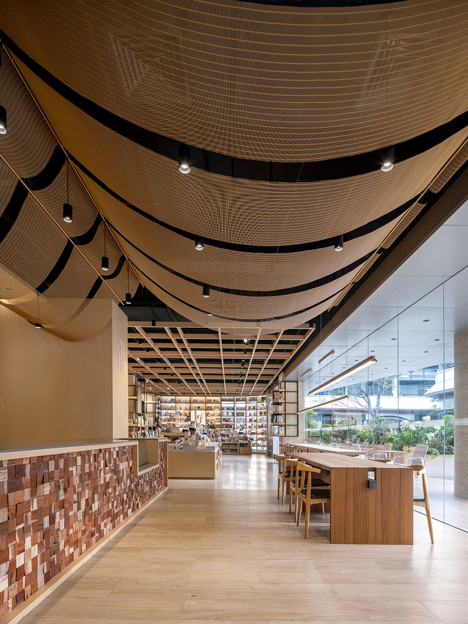 Mi Reading at Dayun Tiandi Branch, Shenzhen by MOC DESIGN OFFICE - 谷德设计网