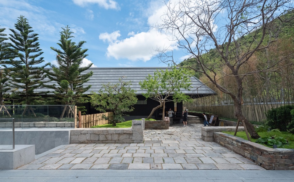 sanya aranya courtyard of ninefold mountains by yoshiki toda landscape