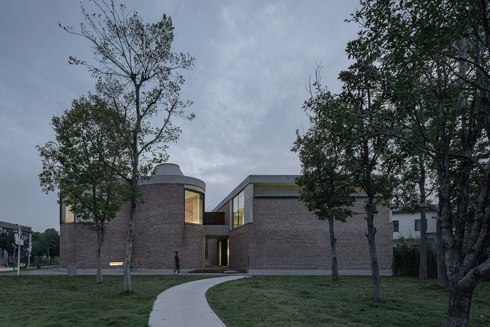Straw Stack Space in Houhu Art Park by WCY Regional Studio & Hunan ...