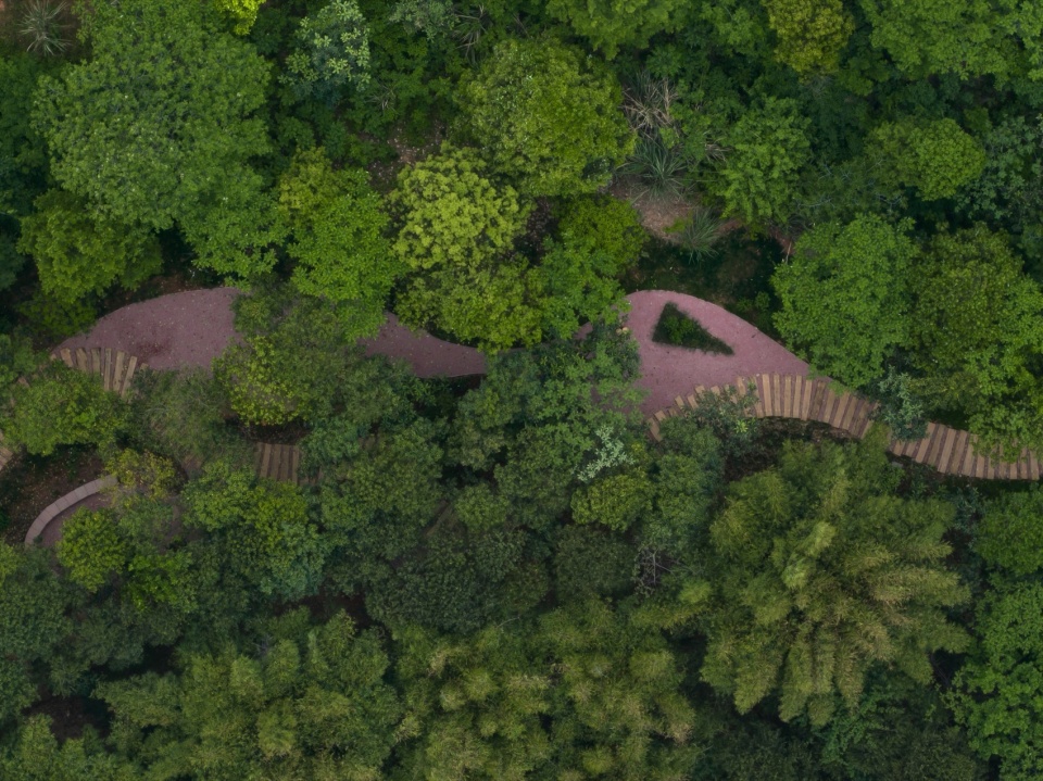 Green Field Park by Sichuan Ledao Landscape Design Co Ltd