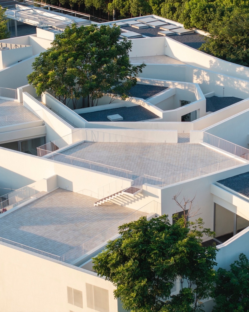 Su Yuan House and Garden by Atelier Deshaus