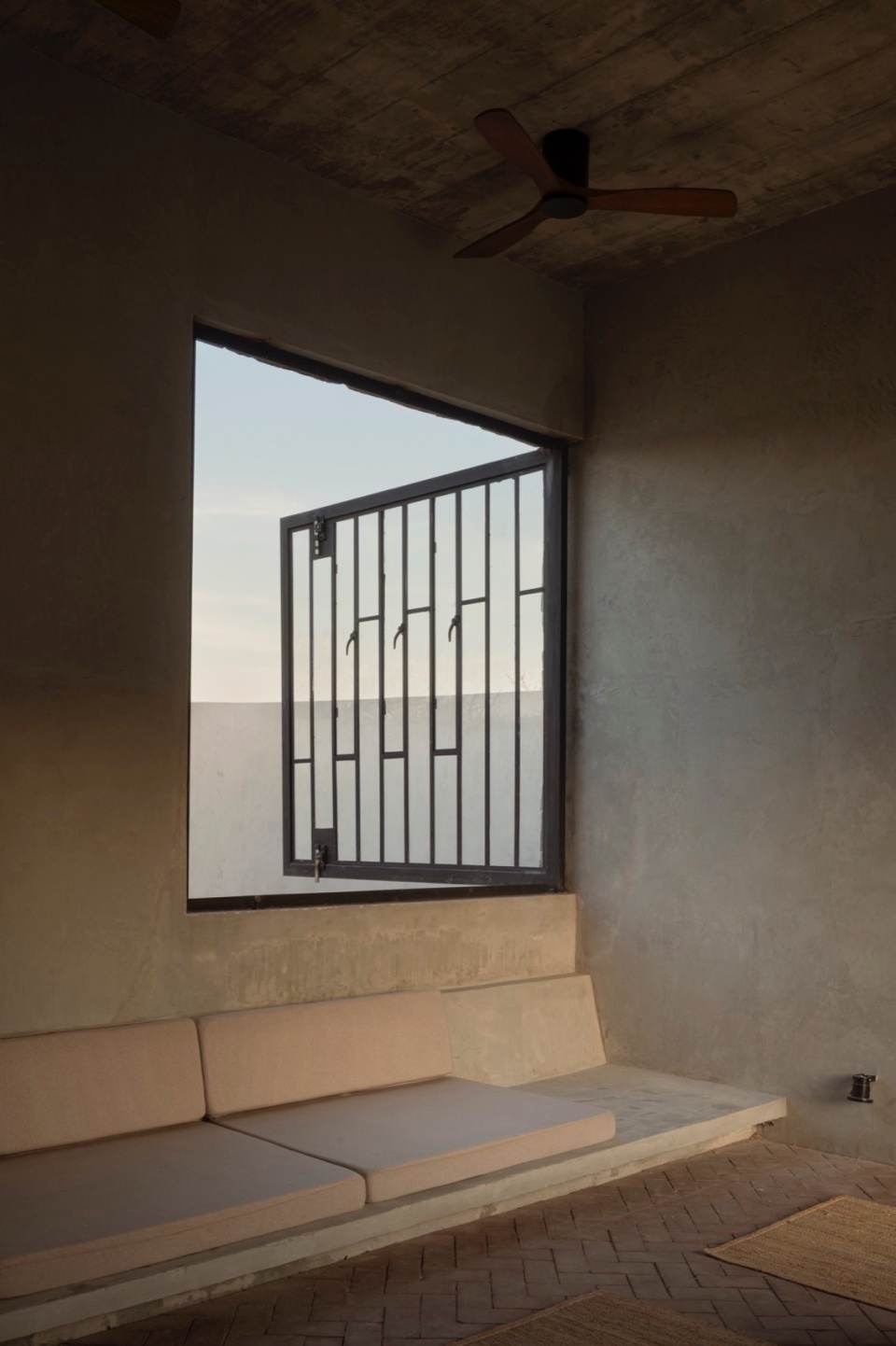 The Casa LaPaz by Ludwig Godefroy Architecture