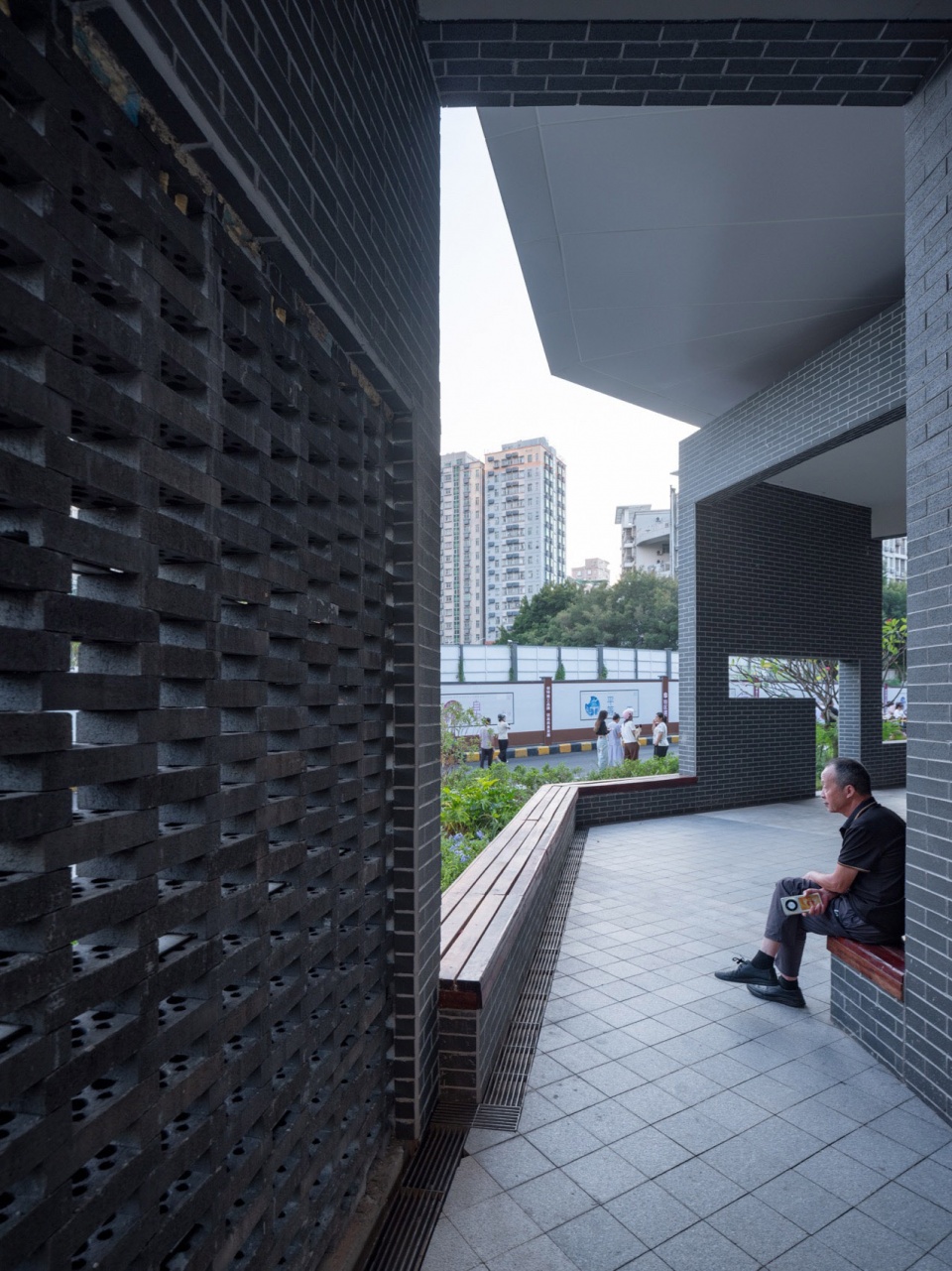 The Minzhi Campus of Shenzhen Longhua Senior High School Education Group by Yuanism Architects SUIADR lgx