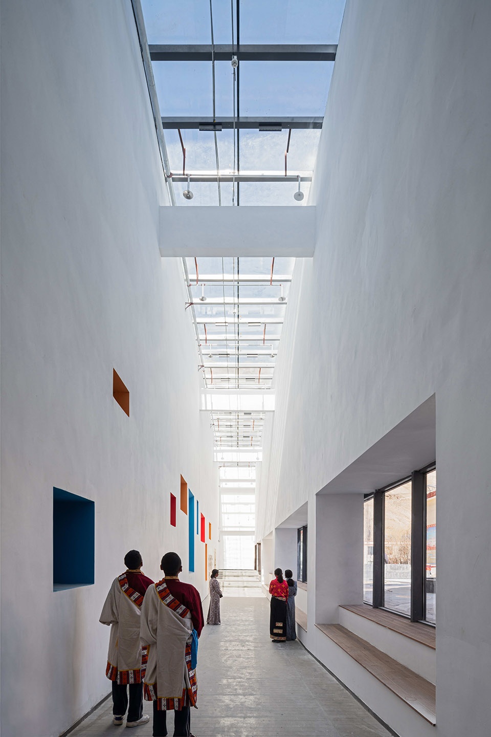 the multifunctional art center of lhozhag county middle school by shenzhen huahui design
