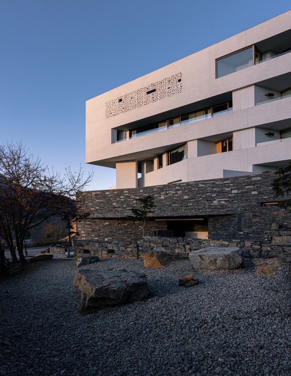 Poodom Deqin Meri Hotel by BUZZ Buro Ziyu Zhuang