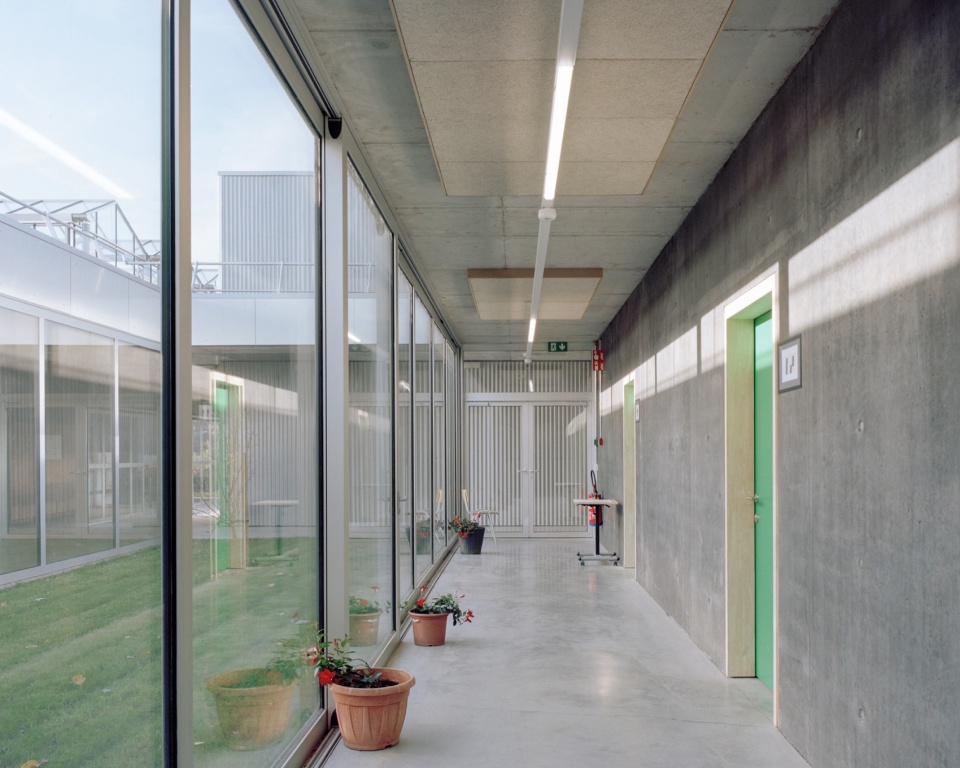 Templeuve School by CENTRAL