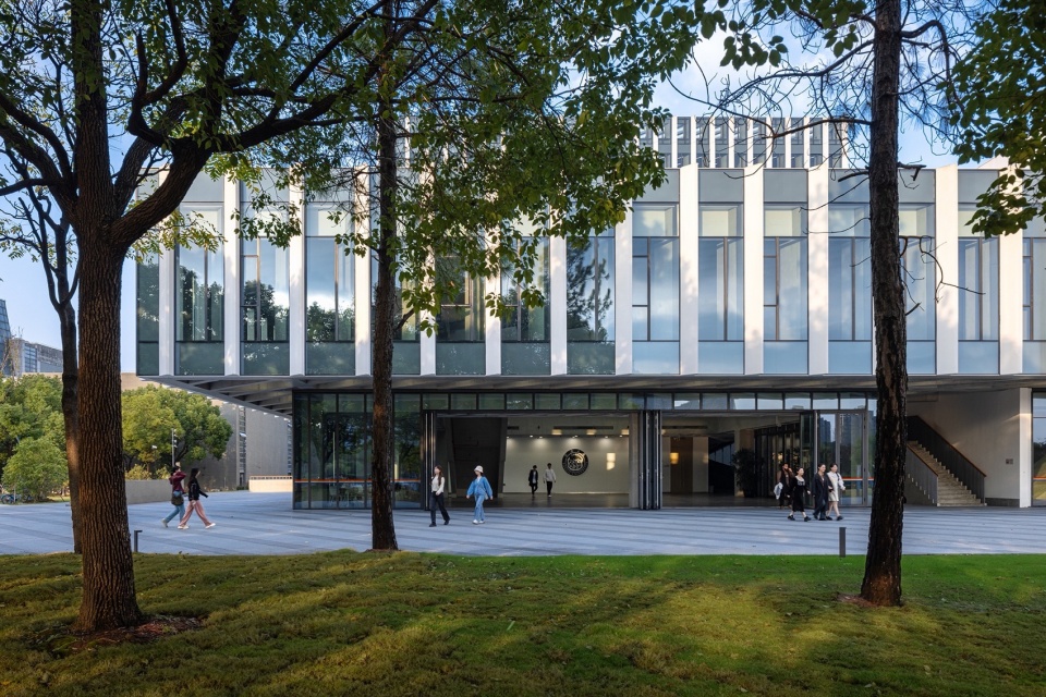 Yijia Building of Tongji University Students Activity Center in Jiading Campus by ongji Architectural Design Group Co. Ltd ATELIER LPLUS