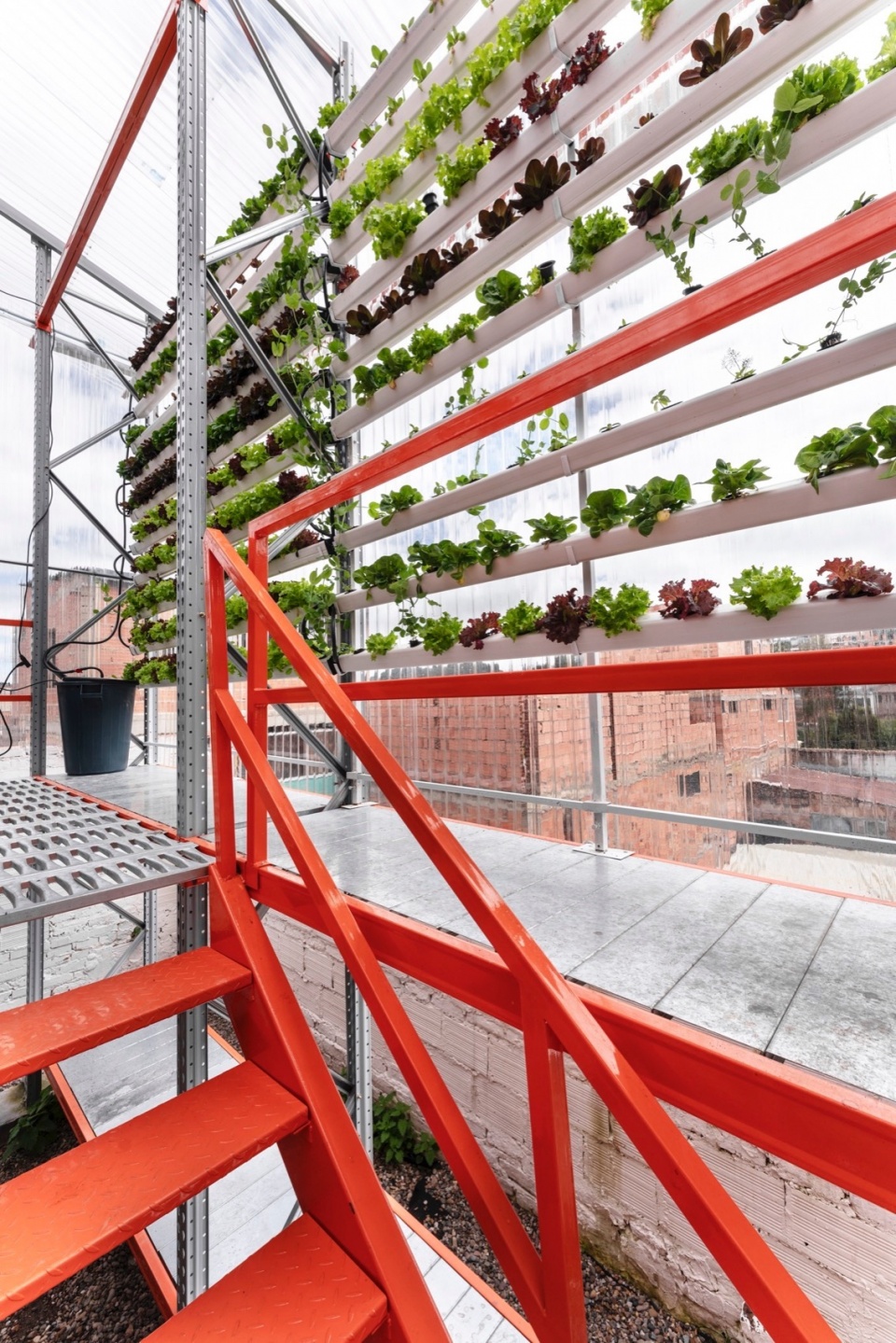 A low tec Hydroponics Module by Alsar Atelier