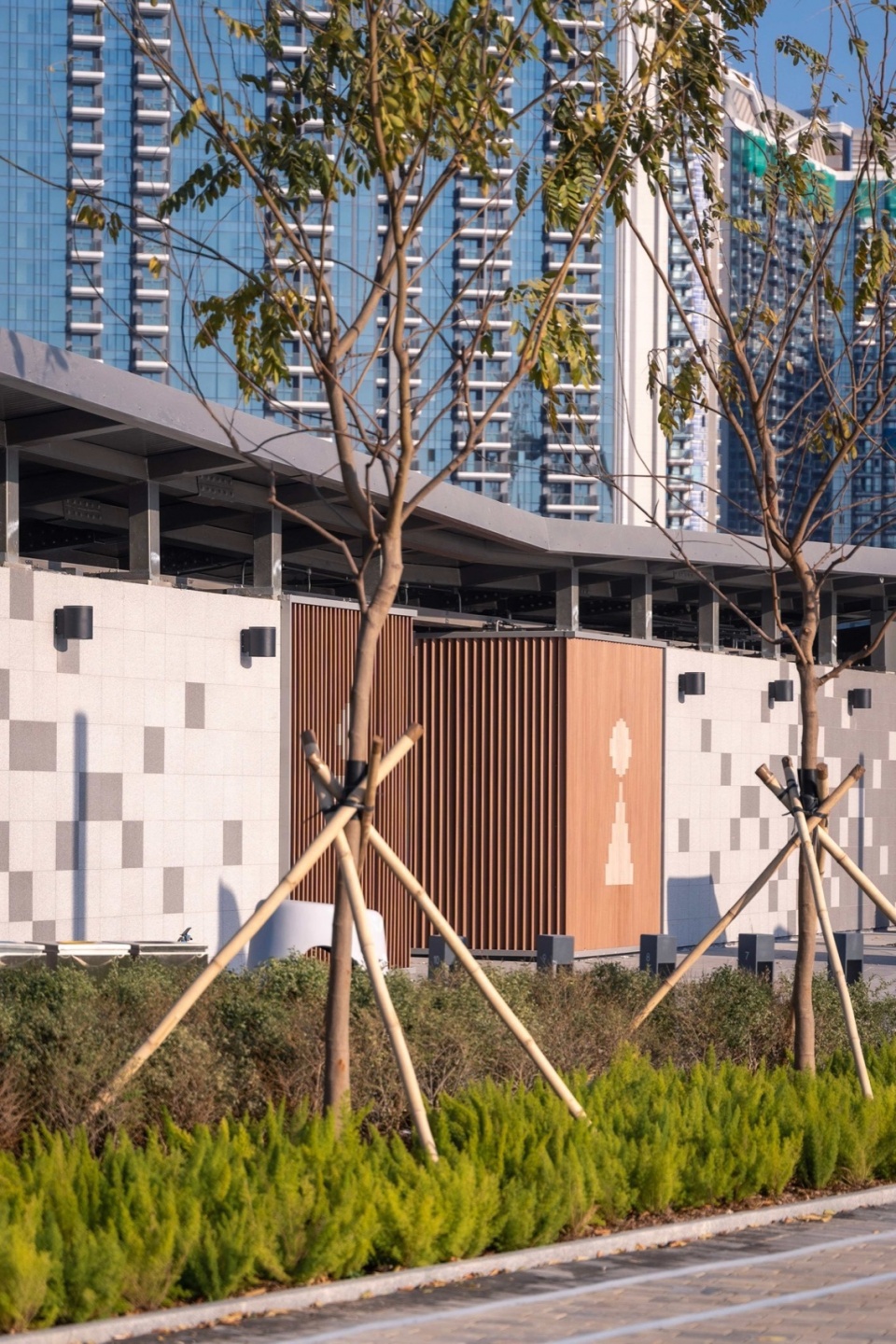 KAI TAK PROMENADE