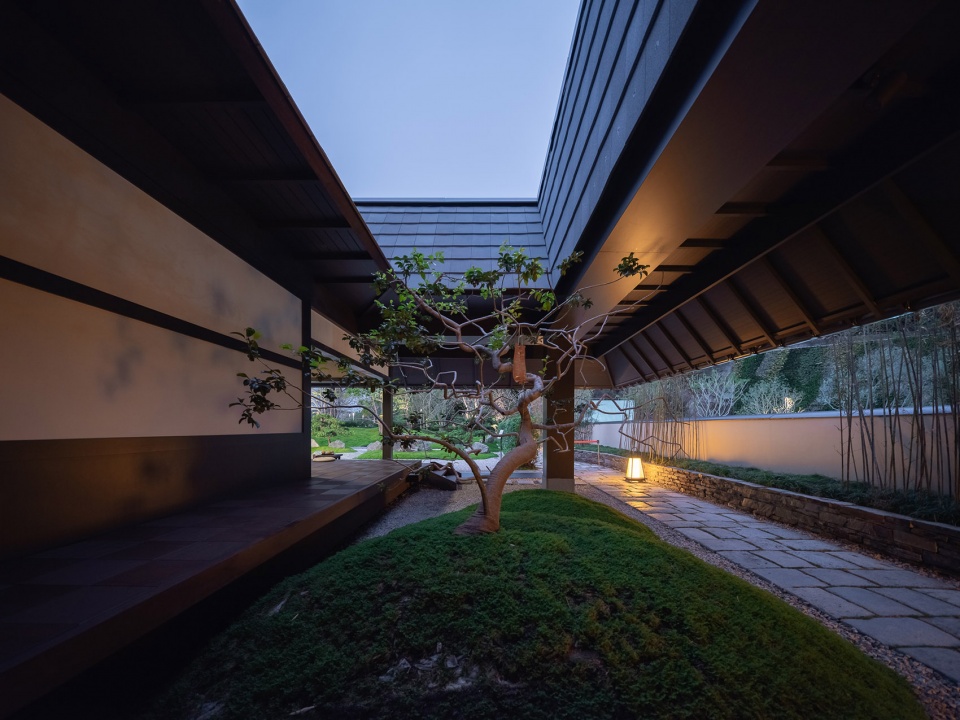 sanya aranya courtyard of ninefold mountains by yoshiki toda landscape